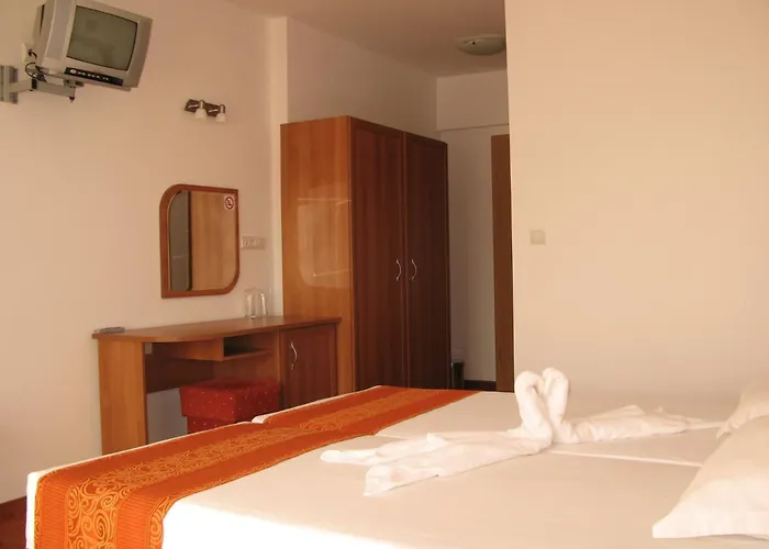 Отель Family Vega