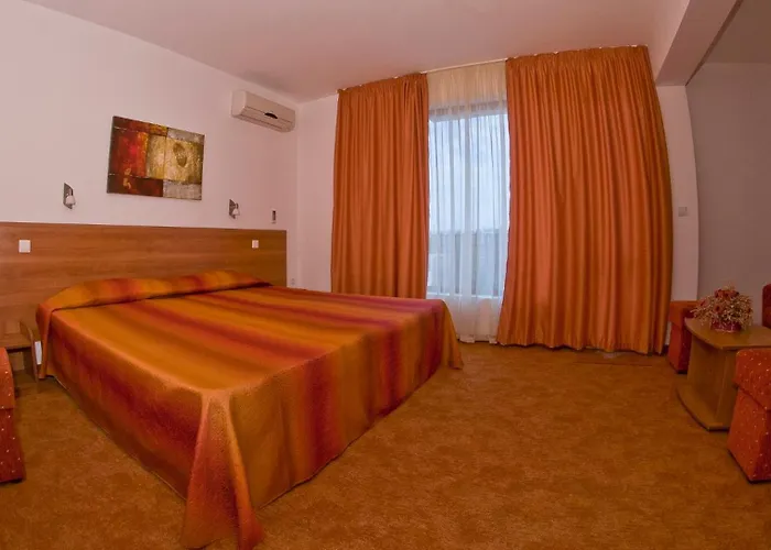 Family Vega Отель 3*