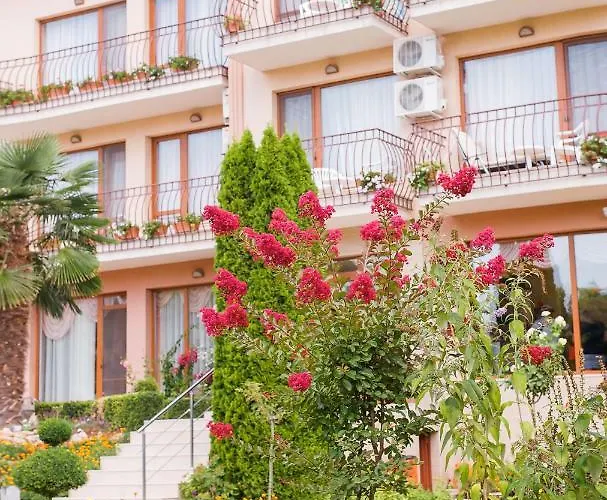 Отель Family Vega