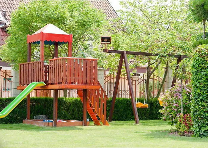 Family Vega فندق